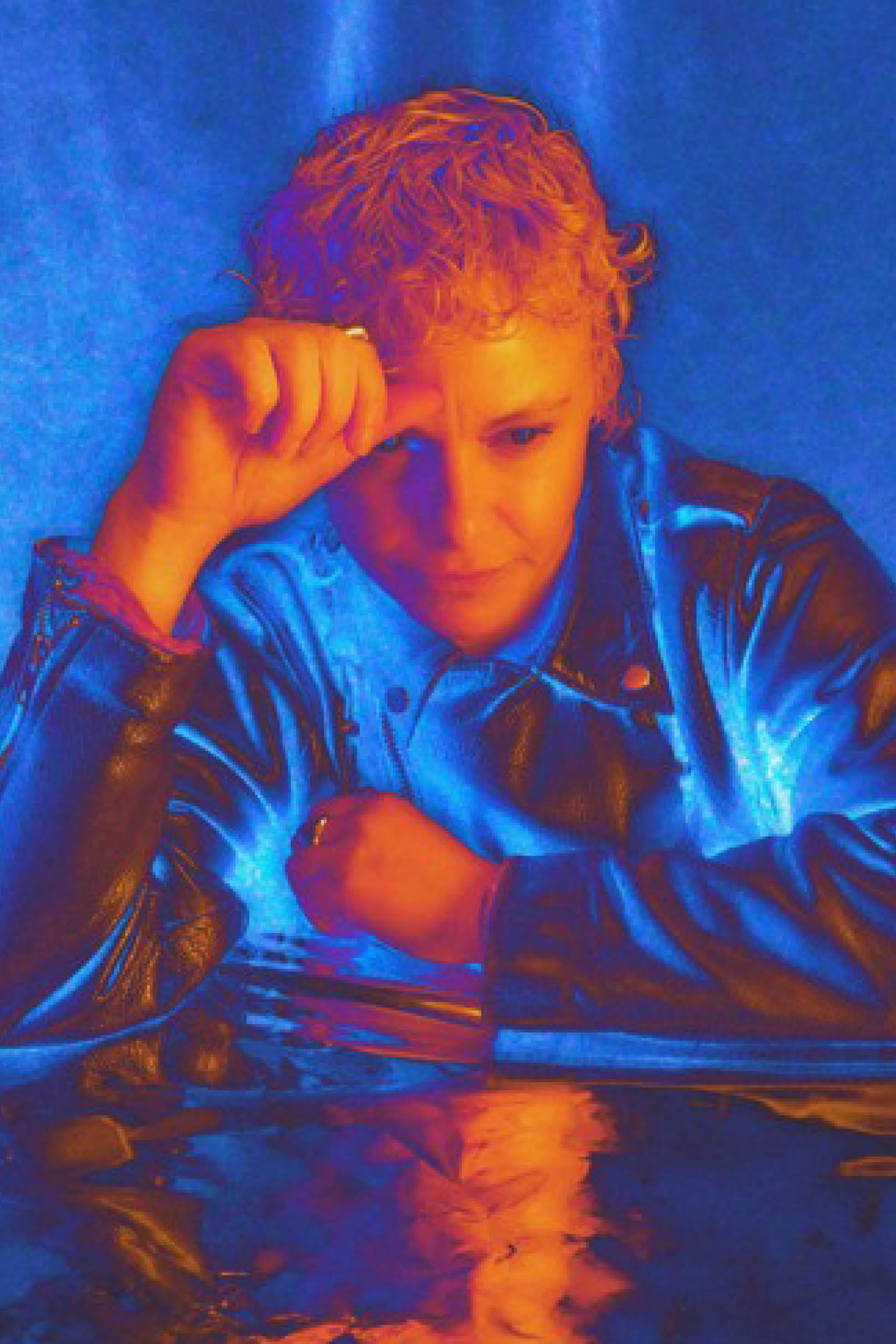 HANNAH HOLLAND T-SHIRT BLACK