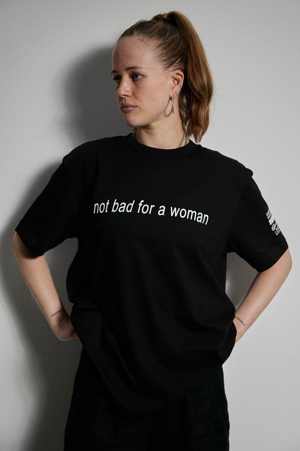 NOT BAD FOR A WOMAN T-SHIRT BLACK